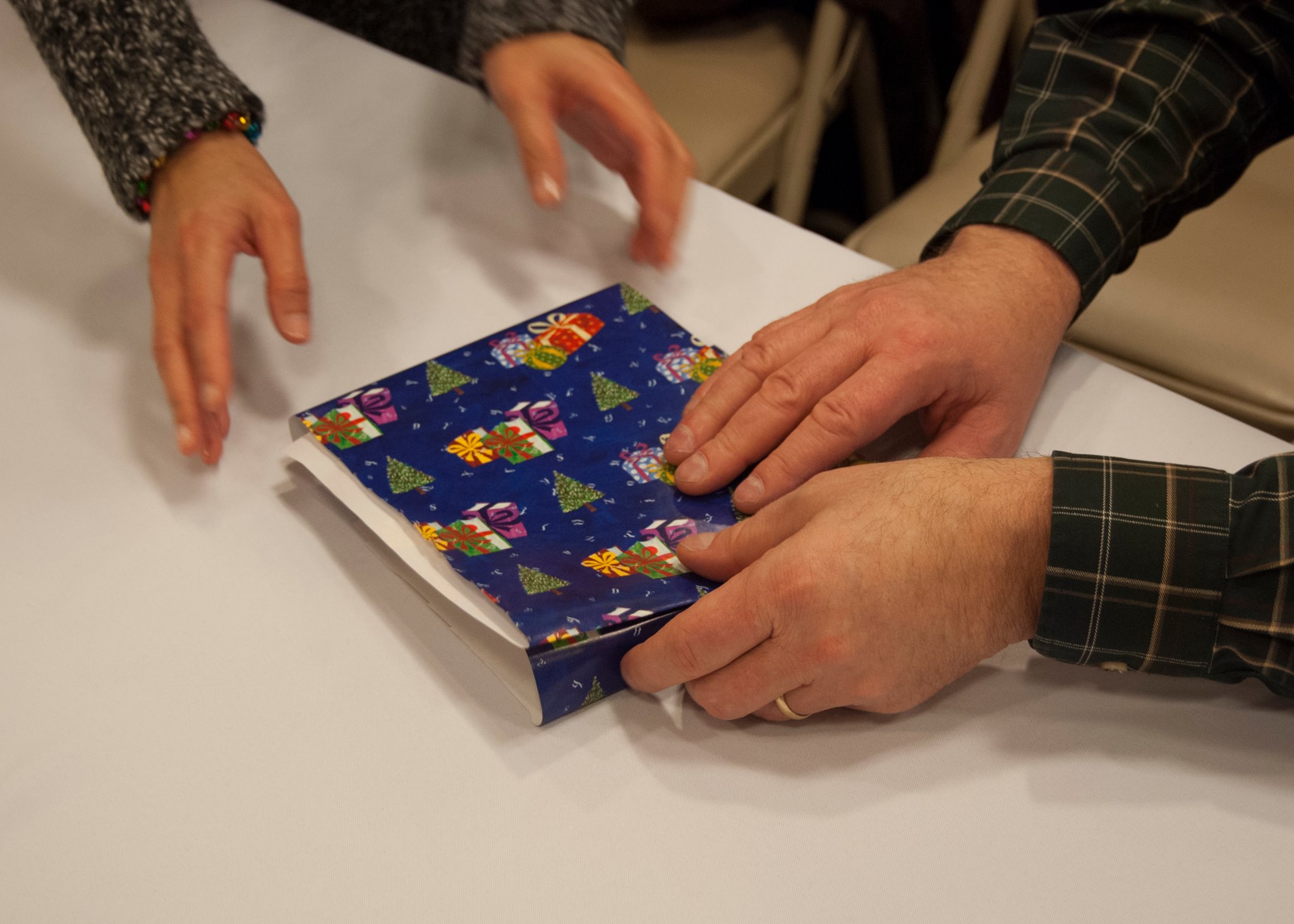 Barnes and Noble Holiday GiftWrapping Event EBPL Foundation